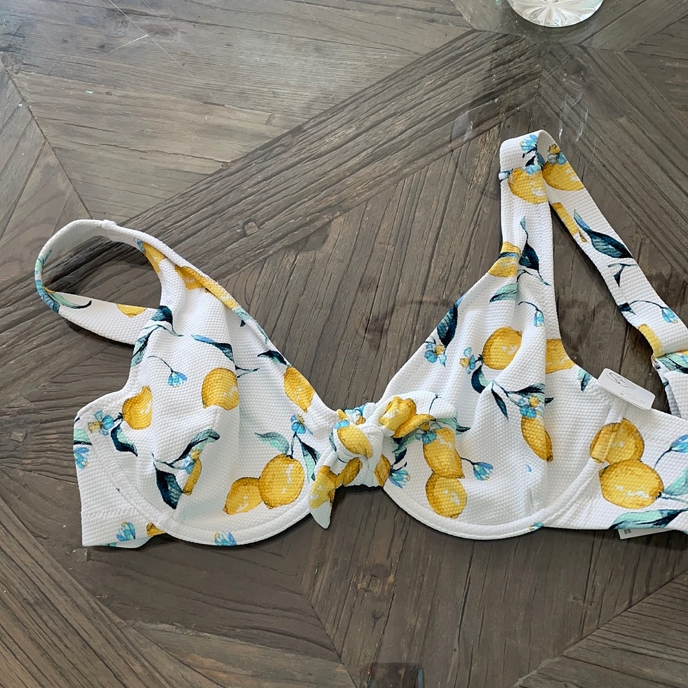 Jessica Simpson bikini top